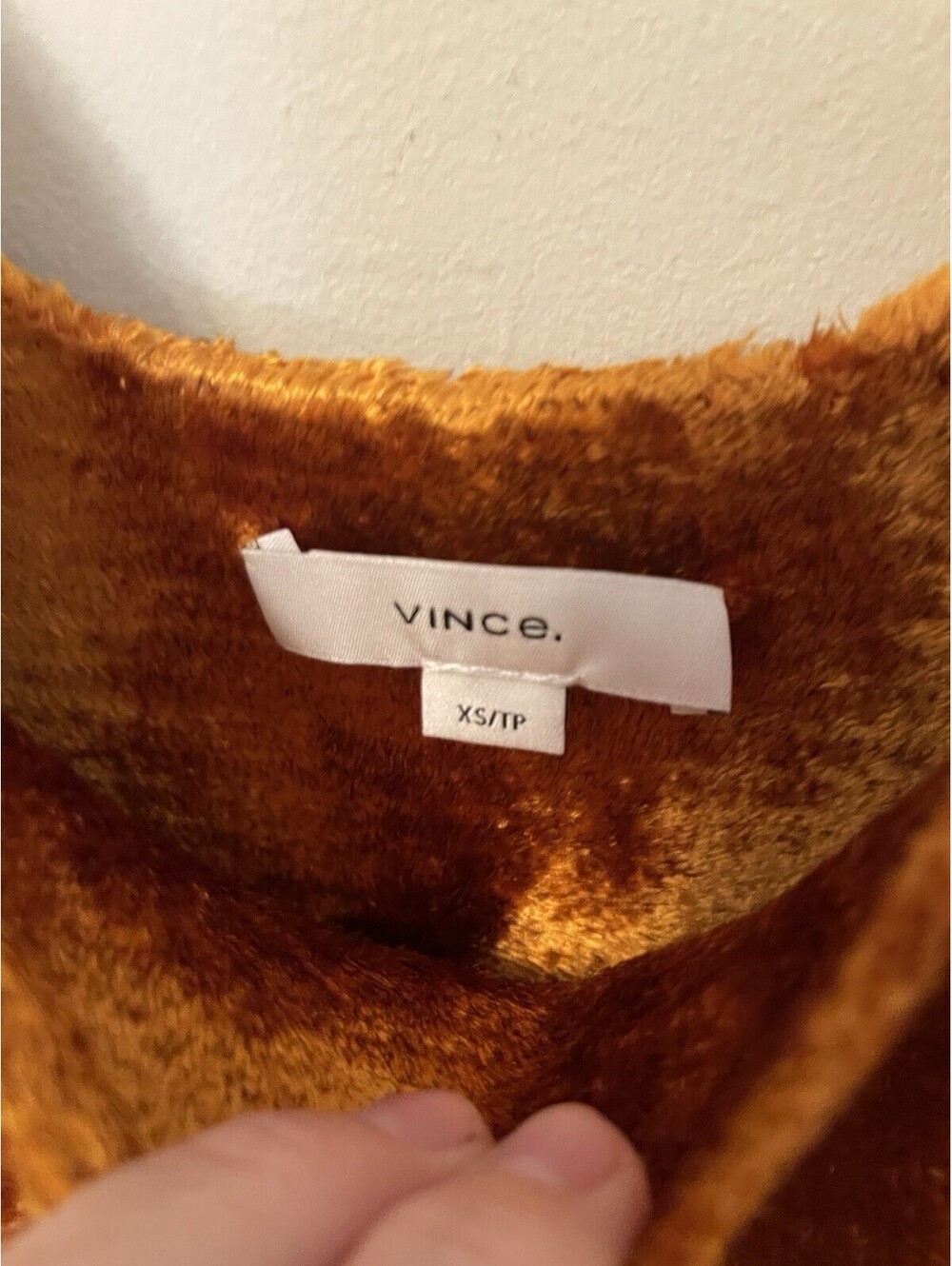 VINCE panne sweater camisole top gold Sap velvet Fuzzy XS Tank Soft Stretchy - Picture 4 of 6
